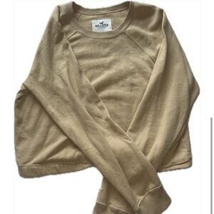 Hollister Cute Casual Tan Pullover Sweatshirt - never worn, Size L